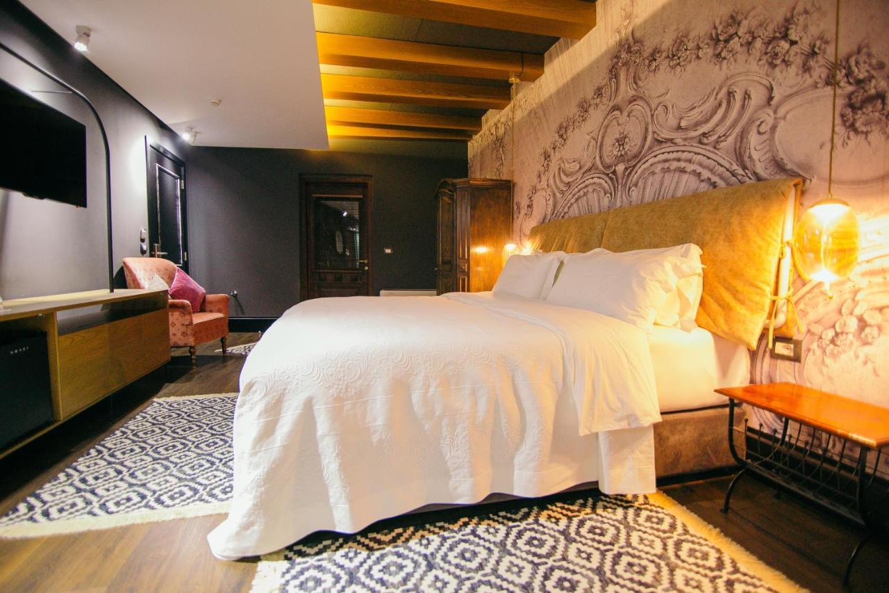 Cathedral Boutique Hotel Korce Exterior photo
